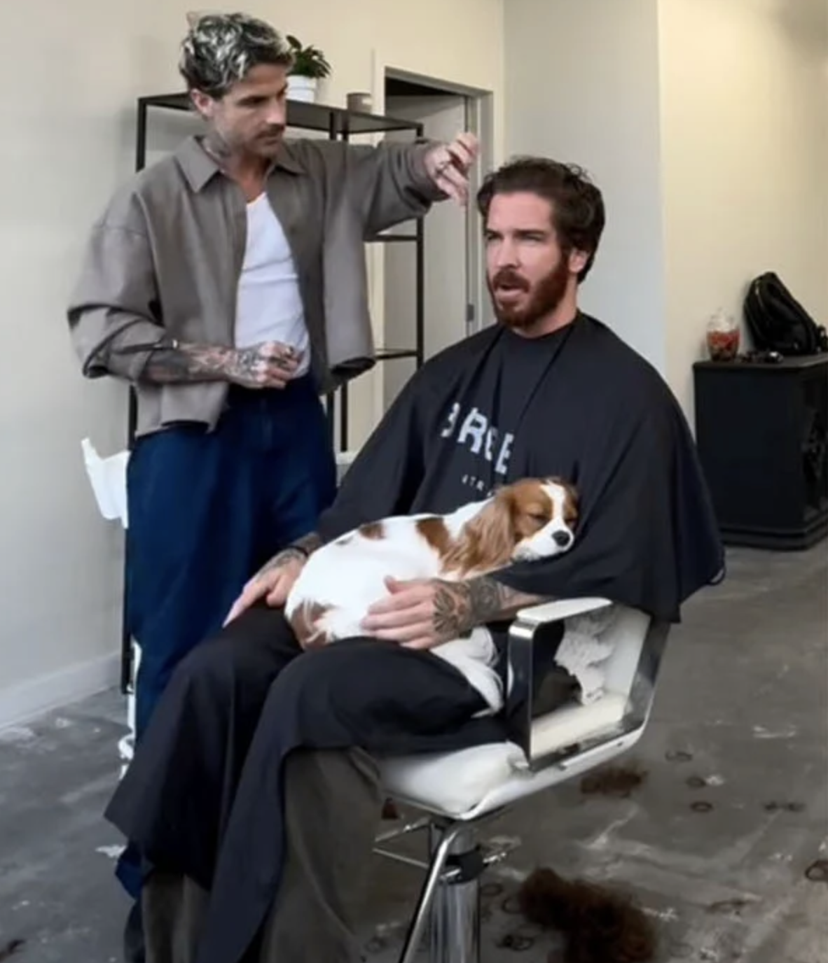 Capture decran le 2024 10 16 a 09.32.52 Claude Bégin fait sensation en disant au revoir à ses cheveux longs