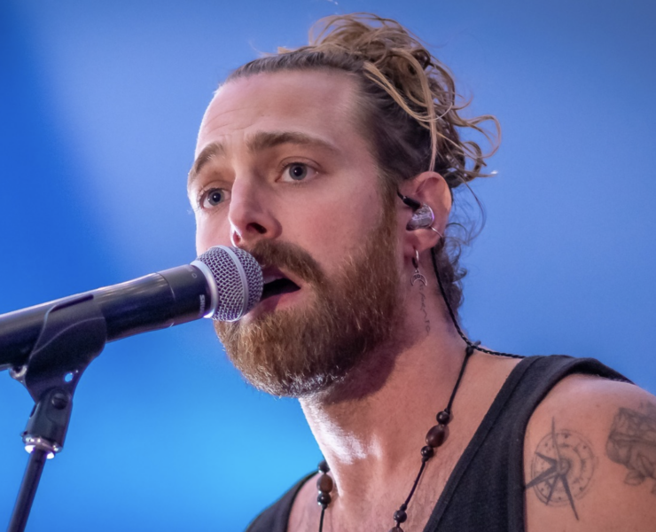 Capture decran le 2024 10 16 a 13.57.03 e1729101486146 Jonathan Roy surprend ses fans avec une rare photo de couple