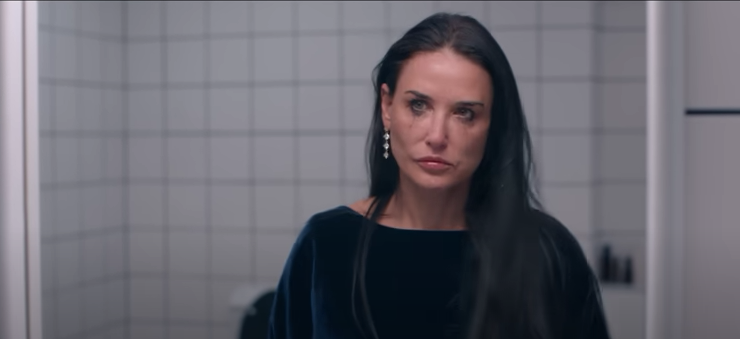 Screenshot 2024 10 01 10.31.16 1 Le dernier film de Demi Moore est si intense que certains spectateurs quittent le cinéma avant la fin, voici pourquoi