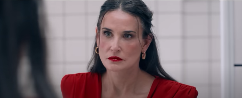 Screenshot 2024 10 01 10.33.06 Le dernier film de Demi Moore est si intense que certains spectateurs quittent le cinéma avant la fin, voici pourquoi