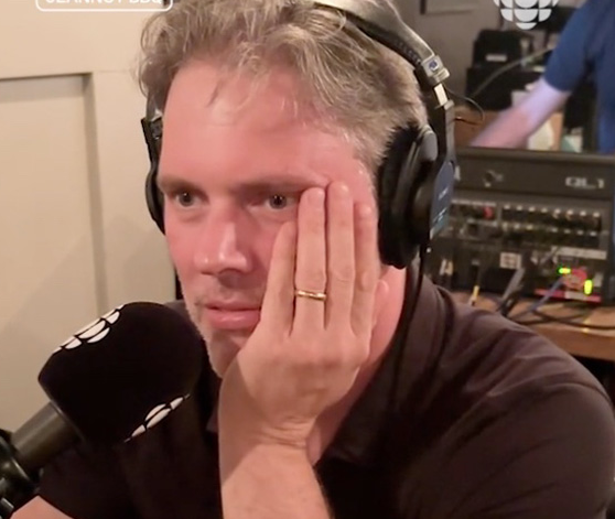 «Je suis en train de mourir!» Jean-François Breau subit un grand malaise en direct à la radio 1 «Je suis en train de mourir!» Jean-François Breau subit un grand malaise en direct à la radio Screenshot 2024 10 03 11.21.39 «Je suis en train de mourir!» Jean-François Breau subit un grand malaise en direct à la radio