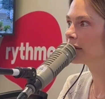 En direct à la radio, Jean-Philippe Perras décline une proposition de mariage de Maripier Morin. 5 En direct à la radio, Jean-Philippe Perras décline une proposition de mariage de Maripier Morin. Screenshot 2024 10 04 11.12.37 En direct à la radio, Jean-Philippe Perras décline une proposition de mariage de Maripier Morin.