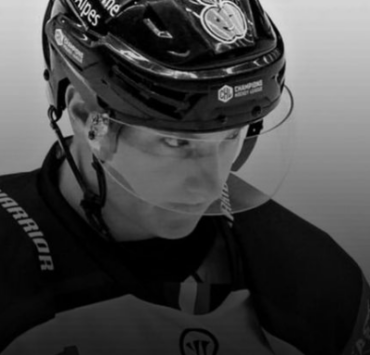 Un ex-joueur des Saguenéens de Chicoutimi est brutalement assassiné 3 Un ex-joueur des Saguenéens de Chicoutimi est brutalement assassiné Screenshot 2024 10 16 10.17.23 Un ex-joueur des Saguenéens de Chicoutimi est brutalement assassiné