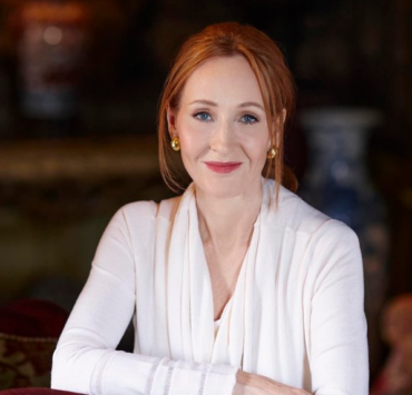 Screenshot 2024 10 17 09.50.42 J.K. Rowling choisirait la prison plutôt que de reconnaître les droits des personnes transgenres