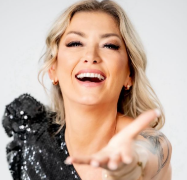 Screenshot 2024 10 17 13.12.12 Marie-Chantal Toupin s'est inspirée de Céline Dion pour cet investissement extravagant