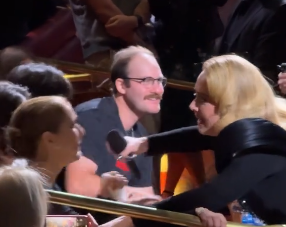 René-Charles, fils de Céline Dion apparaît presque chauve et les gens ne l'identifient (encore) pas 1 René-Charles, fils de Céline Dion apparaît presque chauve et les gens ne l'identifient (encore) pas Screenshot 2024 10 28 06.39.44 René-Charles, fils de Céline Dion apparaît presque chauve et les gens ne l'identifient (encore) pas