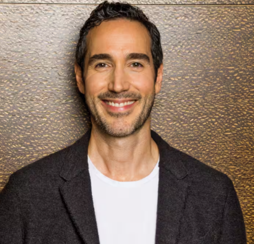 Daniel Thomas annonce qu'il est désormais directeur d'un magasin de peinture 7 Daniel Thomas annonce qu'il est désormais directeur d'un magasin de peinture Screenshot 2024 10 30 10.35.39 Daniel Thomas annonce qu'il est désormais directeur d'un magasin de peinture