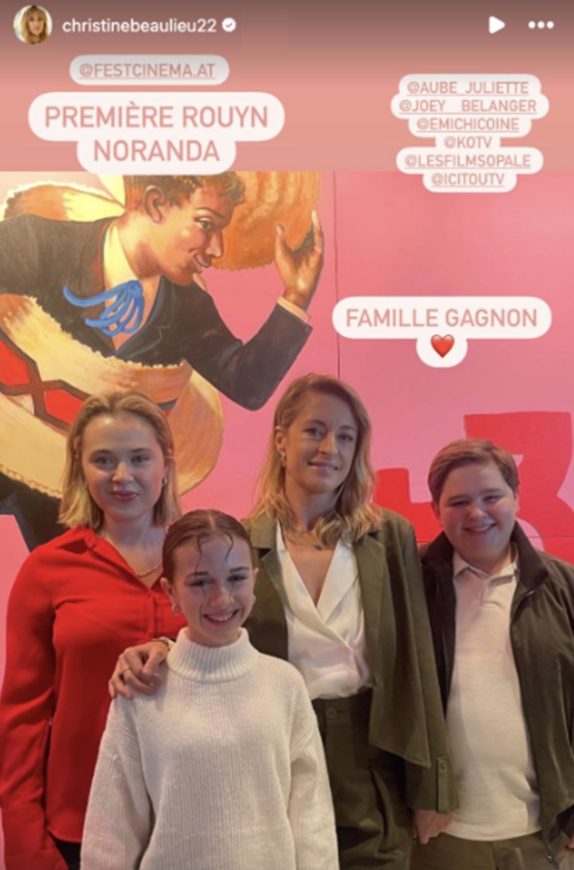 christine beaulieu emi chicoine tapis rouge Christine Beaulieu prend la pose sur le tapis rouge, très bien entourée !