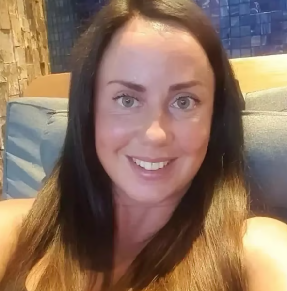 11 e1731415907525 Le père de la femme décédée par son lit fait une déclaration choquante après les incidents