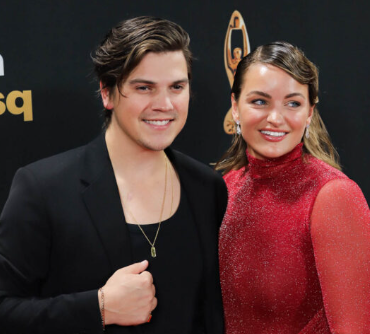 Capture decran 2024 11 04 104847 e1730735956767 Voici les 10 couples qui ont captivé tous les regards sur le tapis rouge de l’ADISQ 2024