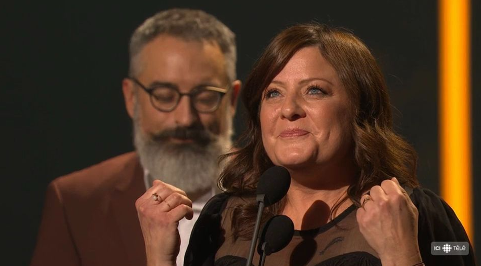 « Il nous manque énormément! Repose en paix! » Les Cowboys Fringants honorés au Premier Gala de l'ADISQ 1 « Il nous manque énormément! Repose en paix! » Les Cowboys Fringants honorés au Premier Gala de l'ADISQ Capture decran 2024 11 04 115600 « Il nous manque énormément! Repose en paix! » Les Cowboys Fringants honorés au Premier Gala de l'ADISQ
