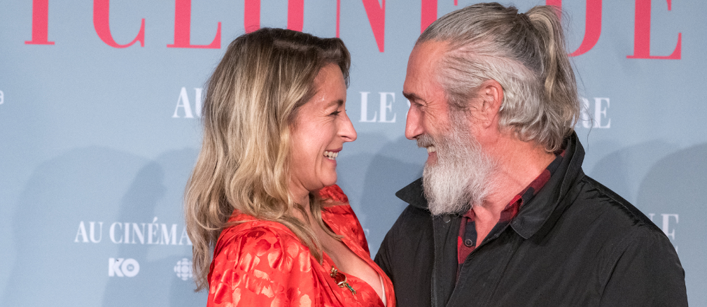 Rare présence pour Roy Dupuis et Christine Beaulieu sur le tapis rouge 1 Rare présence pour Roy Dupuis et Christine Beaulieu sur le tapis rouge Capture decran 2024 11 05 111643 e1730823664776 Rare présence pour Roy Dupuis et Christine Beaulieu sur le tapis rouge