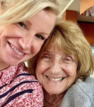 Une vedette connue critique Cathy Gauthier pour avoir publié une photo de Dominique Michel «qui fait dur» 2 Une vedette connue critique Cathy Gauthier pour avoir publié une photo de Dominique Michel «qui fait dur» Capture decran 2024 11 06 120210 Une vedette connue critique Cathy Gauthier pour avoir publié une photo de Dominique Michel «qui fait dur»