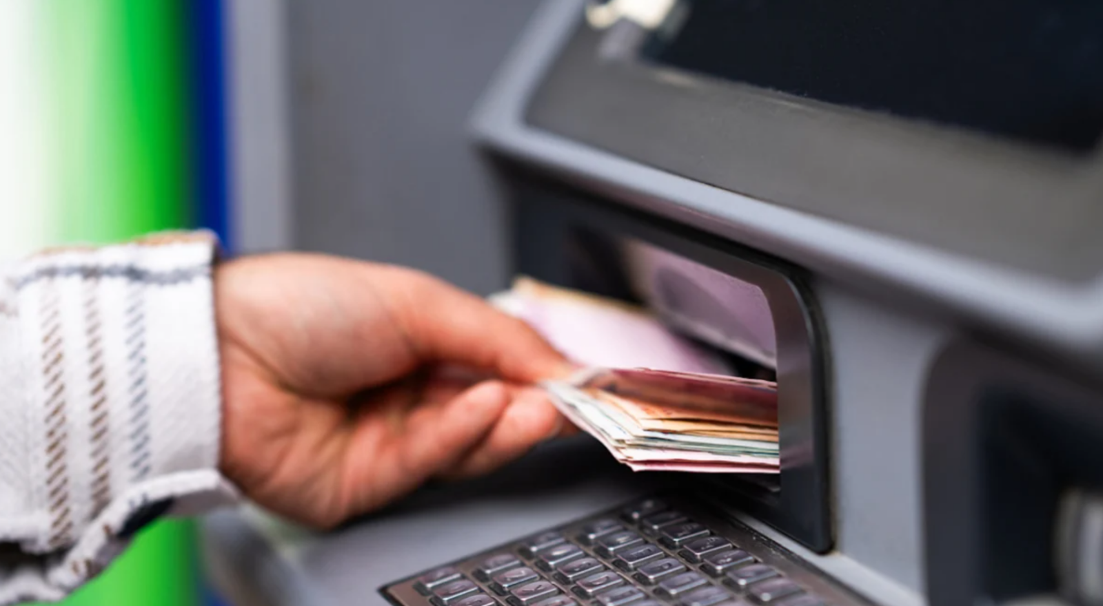 Il retire gratuitement 90 000 euros en exploitant un bug de sa banque... et donne l'excuse la plus ridicule lorsqu'il se fait attraper 1 Il retire gratuitement 90 000 euros en exploitant un bug de sa banque... et donne l'excuse la plus ridicule lorsqu'il se fait attraper Capture decran 2024 11 15 193817 Il retire gratuitement 90 000 euros en exploitant un bug de sa banque... et donne l'excuse la plus ridicule lorsqu'il se fait attraper