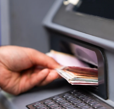 Il retire gratuitement 90 000 euros en exploitant un bug de sa banque... et donne l'excuse la plus ridicule lorsqu'il se fait attraper 7 Il retire gratuitement 90 000 euros en exploitant un bug de sa banque... et donne l'excuse la plus ridicule lorsqu'il se fait attraper Capture decran 2024 11 15 193817 Il retire gratuitement 90 000 euros en exploitant un bug de sa banque... et donne l'excuse la plus ridicule lorsqu'il se fait attraper