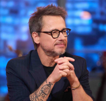 Capture decran 2024 11 16 122804 Stéphane Rousseau adresse un message personnel au fils de Julie Perreault et Sébastien Delorme