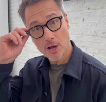 Stéphane Rousseau envoie une pique amusante à Sophie Grégoire à Chanteurs masqués. 3 Stéphane Rousseau envoie une pique amusante à Sophie Grégoire à Chanteurs masqués. Capture decran 2024 11 18 120357 Stéphane Rousseau envoie une pique amusante à Sophie Grégoire à Chanteurs masqués.