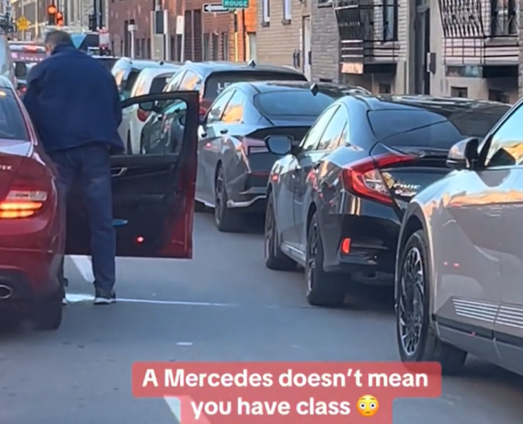 Capture decran 2024 11 19 143456 Un homme sort d'une voiture pour faire ses besoins en plein jour à Montréal