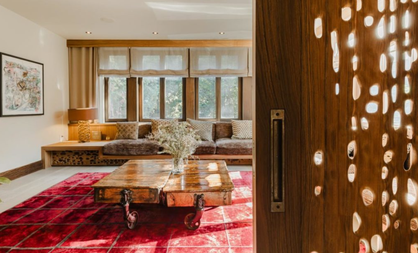 Guy Laliberté ne trouve pas d'acheteur pour son immense maison de 13 000 000$ à Montréal et réduit le prix 4 Guy Laliberté ne trouve pas d'acheteur pour son immense maison de 13 000 000$ à Montréal et réduit le prix Capture decran 2024 11 28 140542 Guy Laliberté ne trouve pas d'acheteur pour son immense maison de 13 000 000$ à Montréal et réduit le prix