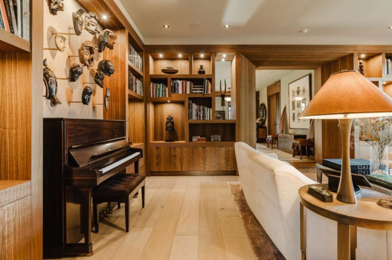 Capture decran 2024 11 28 140622 Guy Laliberté ne trouve pas d'acheteur pour son immense maison de 13 000 000$ à Montréal et réduit le prix