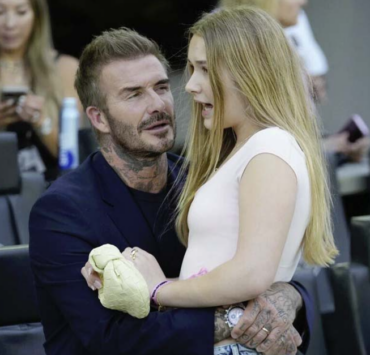 "Moments père-fille critiqués": David Beckham et sa fille Harper au cœur d'une polémique 2 "Moments père-fille critiqués": David Beckham et sa fille Harper au cœur d'une polémique Capture decran 2024 11 30 194030 e1733013858561 "Moments père-fille critiqués": David Beckham et sa fille Harper au cœur d'une polémique
