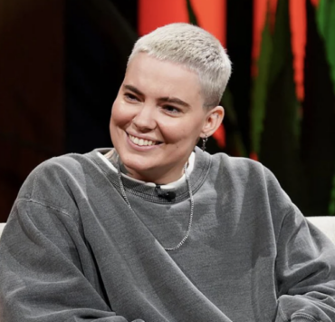 Capture decran le 2024 11 04 a 09.31.44 e1730730764112 Roxane Bruneau fait sensation au tapis rouge de l’ADISQ 2024