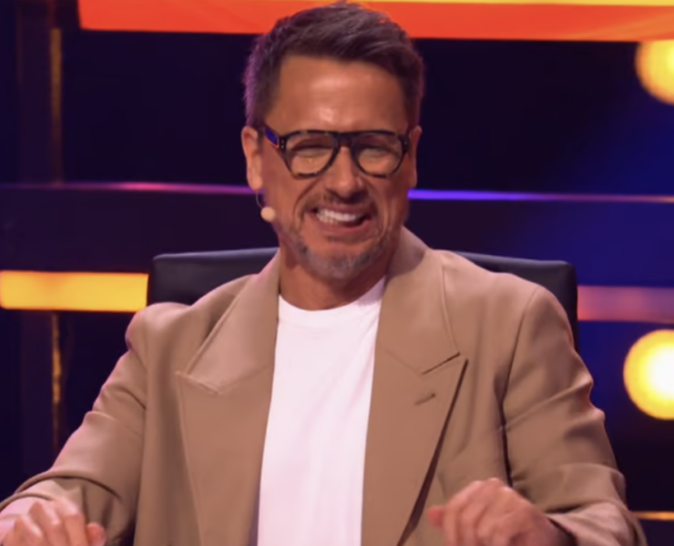 Stéphane Rousseau se moque gentiment de Sophie Grégoire à Chanteurs masqués 6 Stéphane Rousseau se moque gentiment de Sophie Grégoire à Chanteurs masqués Capture decran le 2024 11 18 a 10.05.16 e1731942372483 Stéphane Rousseau se moque gentiment de Sophie Grégoire à Chanteurs masqués