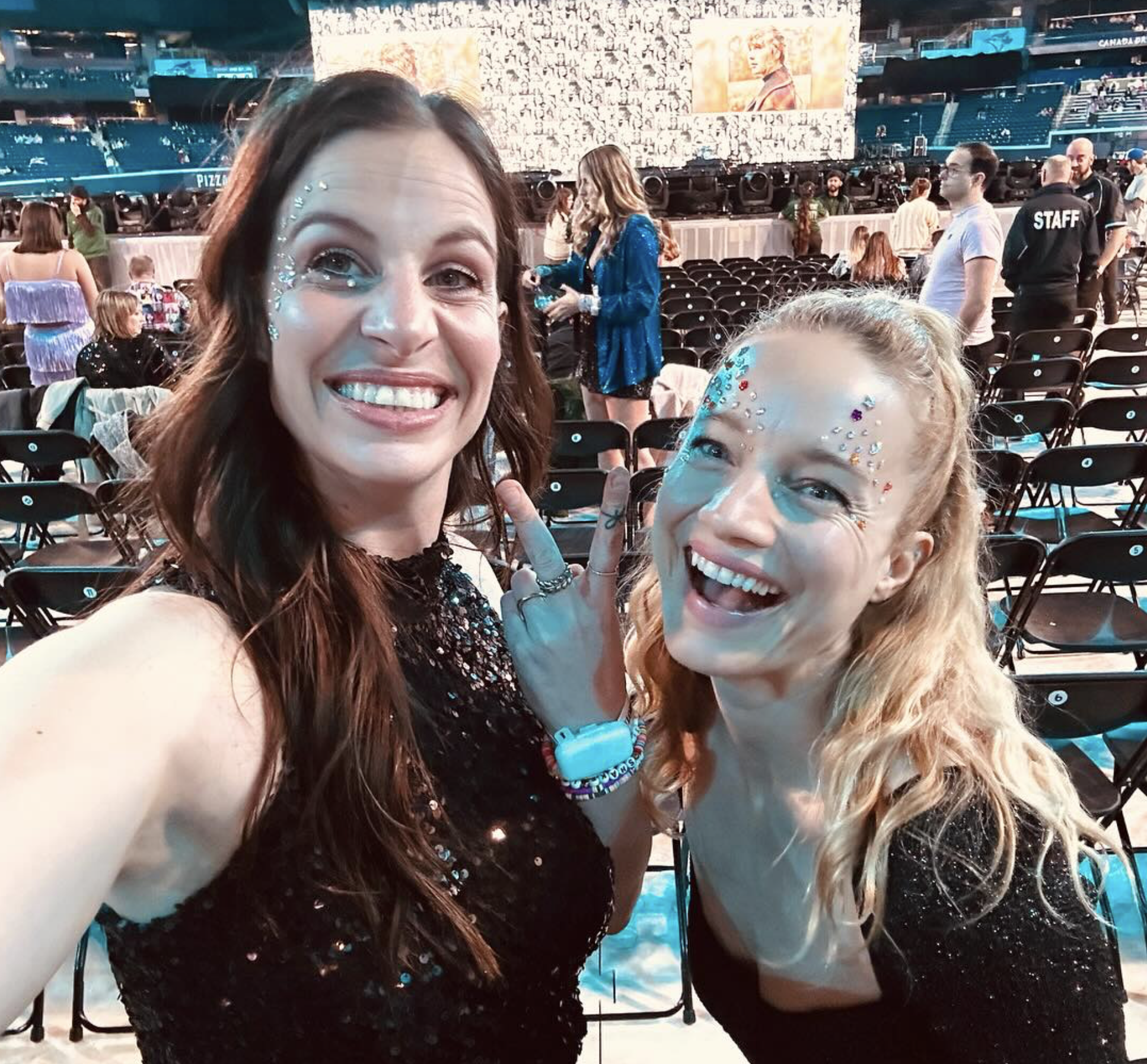 Laurence Leboeuf fait sensation avec son accompagnateur au spectacle de Taylor Swift 2 Laurence Leboeuf fait sensation avec son accompagnateur au spectacle de Taylor Swift Capture decran le 2024 11 26 a 11.36.35 Laurence Leboeuf fait sensation avec son accompagnateur au spectacle de Taylor Swift