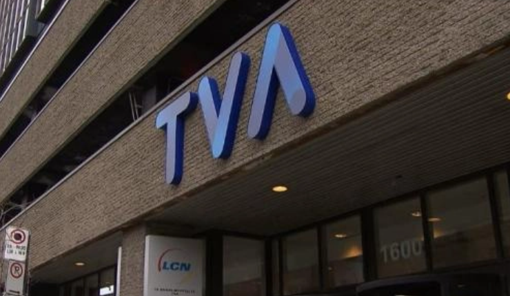 Screenshot 2024 11 09 195642 Une proposition en mariage étonne une présentatrice d'antenne