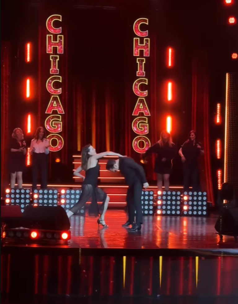 Les juges de Révolution émeuvent avec leur performance à En direct de l’univers 3 Les juges de Révolution émeuvent avec leur performance à En direct de l’univers Screenshot 2024 11 10 114310 Les juges de Révolution émeuvent avec leur performance à En direct de l’univers