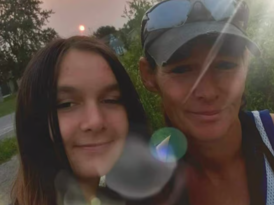 Une jeune fille de 16 ans subit de graves blessures après avoir été attaquée par son ex-petit ami 2 Une jeune fille de 16 ans subit de graves blessures après avoir été attaquée par son ex-petit ami cbcc Une jeune fille de 16 ans subit de graves blessures après avoir été attaquée par son ex-petit ami