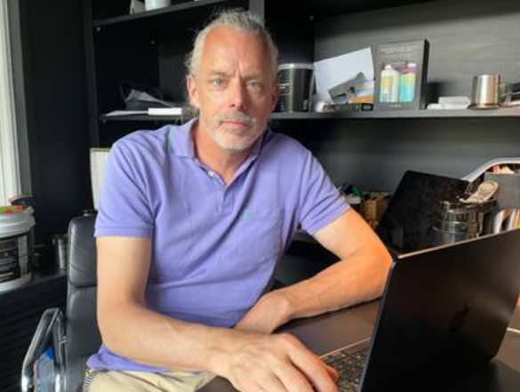 François Lambert critique l'entreprise Pop underwear par une mise en demeure 1 François Lambert critique l'entreprise Pop underwear par une mise en demeure cccc François Lambert critique l'entreprise Pop underwear par une mise en demeure