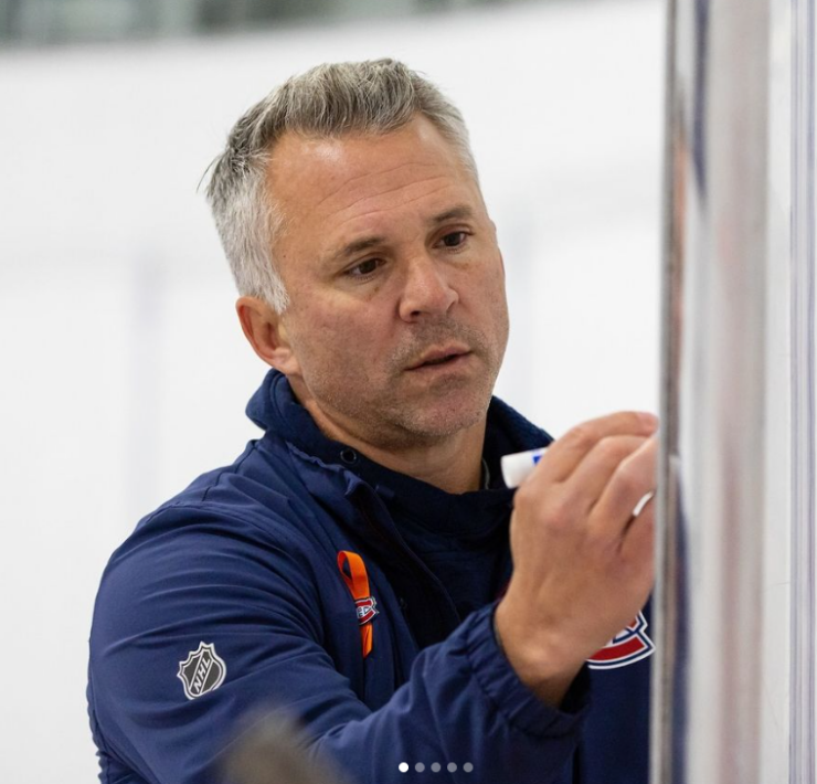 martin Martin St. Louis est l'un des coachs les plus r&eacute;mun&eacute;r&eacute;s de la LNH cette saison