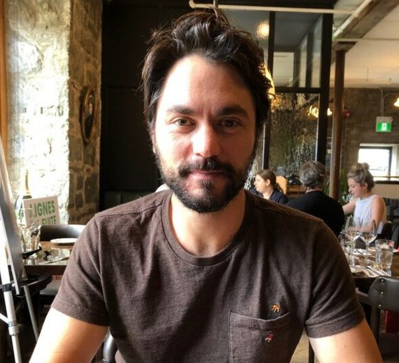 Maxime De Cotret rejoint le casting d'une série quotidienne de TVA dans un rôle inquiétant 1 Maxime De Cotret rejoint le casting d'une série quotidienne de TVA dans un rôle inquiétant Capture decran 2024 12 04 175126 Maxime De Cotret rejoint le casting d'une série quotidienne de TVA dans un rôle inquiétant