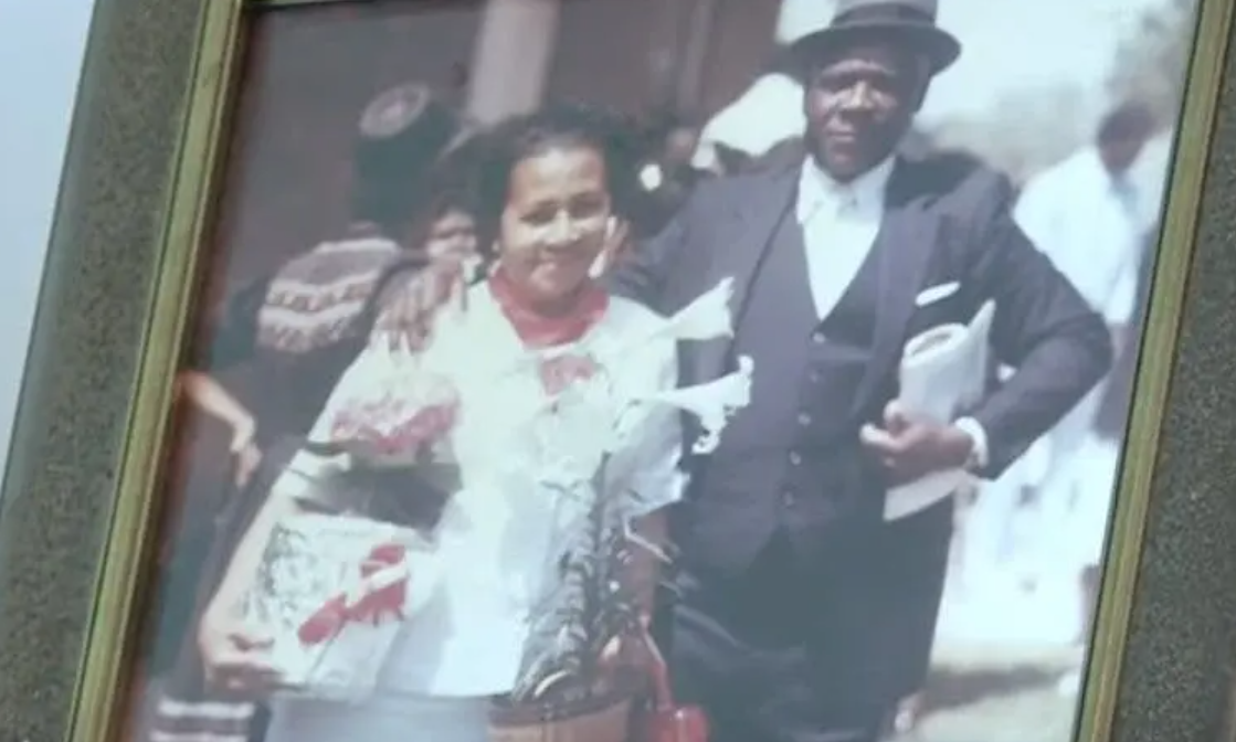 À 103 et 100 Ans, Ils Célèbrent 82 Ans de Mariage et Partagent Leur Secret 2 À 103 et 100 Ans, Ils Célèbrent 82 Ans de Mariage et Partagent Leur Secret Capture decran 2024 12 09 161811 À 103 et 100 Ans, Ils Célèbrent 82 Ans de Mariage et Partagent Leur Secret