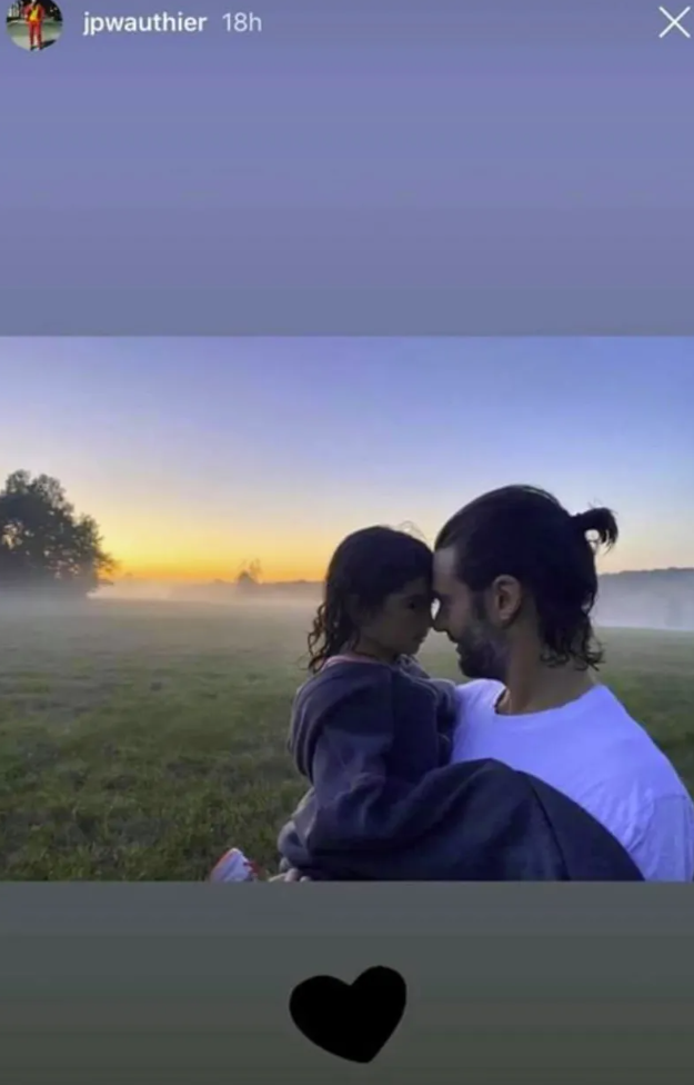 Jean-Philippe Wauthier partage des moments rares avec ses enfants 4 Jean-Philippe Wauthier partage des moments rares avec ses enfants Capture decran 2024 12 12 143616 Jean-Philippe Wauthier partage des moments rares avec ses enfants