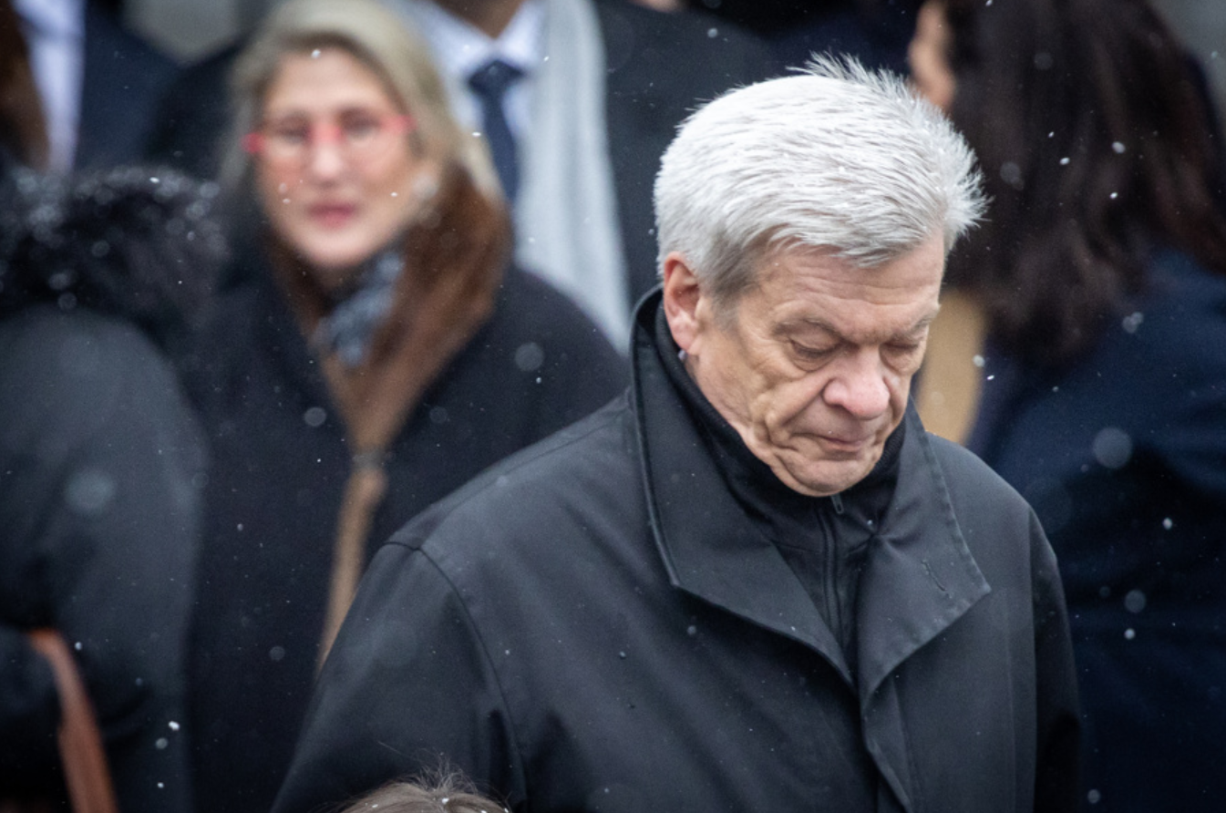 La police arrête Luc Lavoie, ancien chroniqueur à TVA, Voici pourquoi... 1 La police arrête Luc Lavoie, ancien chroniqueur à TVA, Voici pourquoi... Capture decran 2024 12 13 122923 La police arrête Luc Lavoie, ancien chroniqueur à TVA, Voici pourquoi...