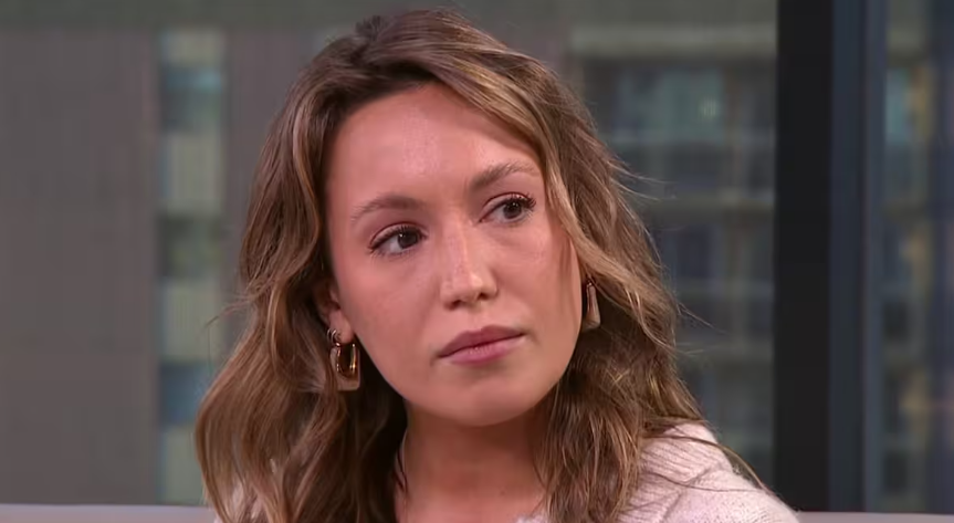 Géraldine Lamarche dévoile son expérience de violence conjugale qu’elle a vécue... 1 Géraldine Lamarche dévoile son expérience de violence conjugale qu’elle a vécue... Capture decran 2024 12 13 125234 Géraldine Lamarche dévoile son expérience de violence conjugale qu’elle a vécue...