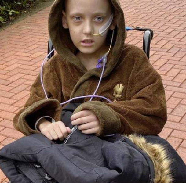 Capture decran 2024 12 16 124835 Un enfant de 8 ans souffrait apparemment d’un mal de dents. Mais lorsque la véritable cause a été révélée, il était déjà trop tard…