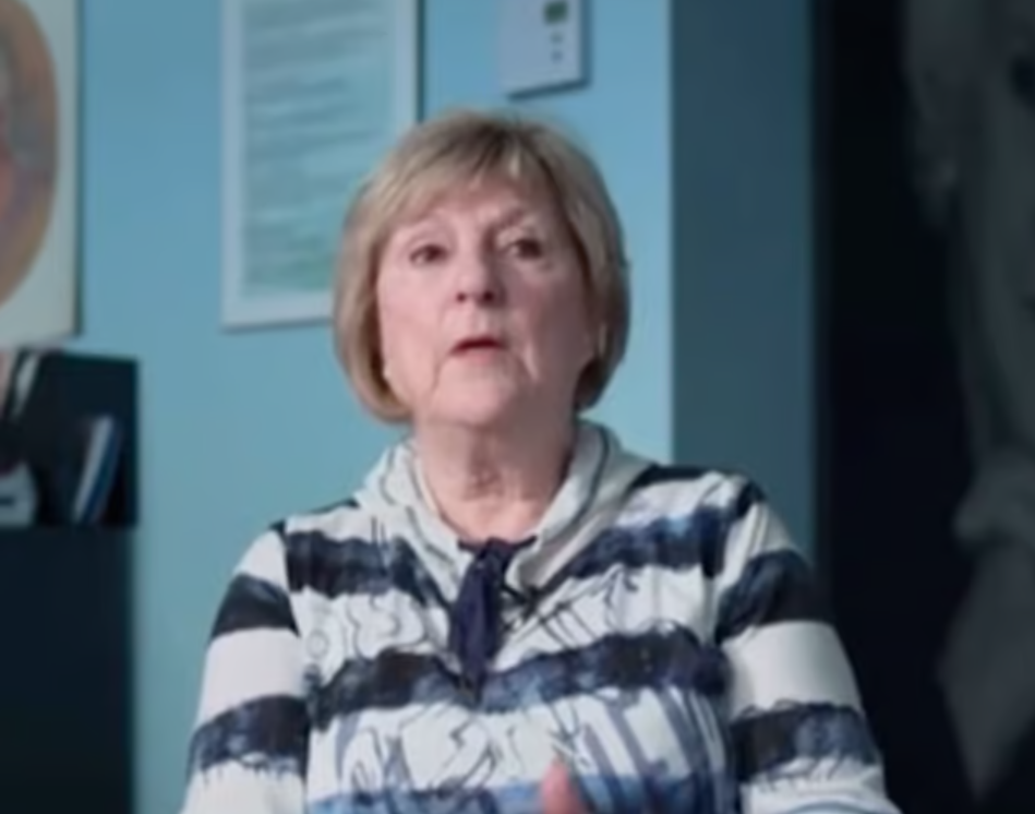 Claudette Dion clarifie les premiers symptômes de la maladie de Céline Dion 2 Claudette Dion clarifie les premiers symptômes de la maladie de Céline Dion Capture decran 2024 12 21 195946 Claudette Dion clarifie les premiers symptômes de la maladie de Céline Dion