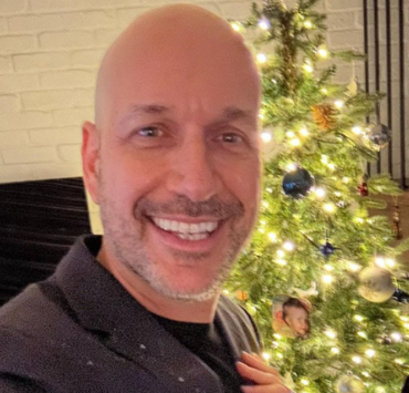 Capture decran 2024 12 29 105026 Martin Matte révèle son couple et publie une photo humoristique avec sa blonde