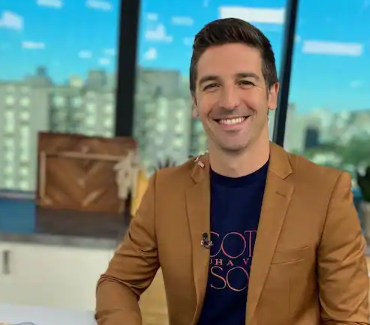 Capture decran 2024 12 29 131127 Une tradition chaleureuse pour Charles-Antoine Sinotte et sa fiancée durant les fêtes