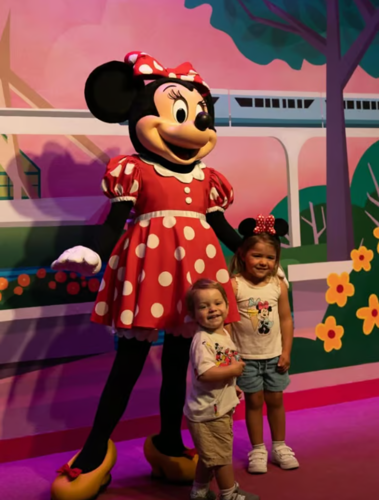 Ludovick Bourgeois publie une photo de Noël attendrissante avec sa famille 7 Ludovick Bourgeois publie une photo de Noël attendrissante avec sa famille Capture decran 2024 12 29 195827 Ludovick Bourgeois publie une photo de Noël attendrissante avec sa famille