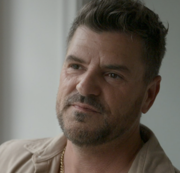 Marc Dupré parle ouvertement de son divorce avec Anne-Marie Angélil pour la première fois à la télé 4 Marc Dupré parle ouvertement de son divorce avec Anne-Marie Angélil pour la première fois à la télé Capture decran le 2024 12 11 a 13.15.09 e1733940970723 Marc Dupré parle ouvertement de son divorce avec Anne-Marie Angélil pour la première fois à la télé