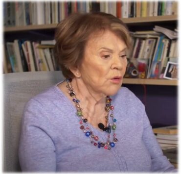 Janette Bertrand a récemment accordé une entrevue à Christian Bégin, à ne pas manquer! 4 Janette Bertrand a récemment accordé une entrevue à Christian Bégin, à ne pas manquer! Jeannette Bertrand 2 Janette Bertrand a récemment accordé une entrevue à Christian Bégin, à ne pas manquer!