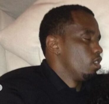 diddy Sean ‘Diddy’ Combs : la créatrice de mode affirme avoir été suspendue dans le vide au 17ᵉ étage