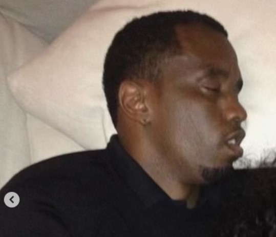 Sean ‘Diddy’ Combs : la créatrice de mode affirme avoir été suspendue dans le vide au 17ᵉ étage 1 Sean ‘Diddy’ Combs : la créatrice de mode affirme avoir été suspendue dans le vide au 17ᵉ étage diddy Sean ‘Diddy’ Combs : la créatrice de mode affirme avoir été suspendue dans le vide au 17ᵉ étage