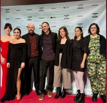 maec andre 7 1 Marc-André Grondin était superbement entouré sur le tapis rouge du Gala Québec Cinéma 2024