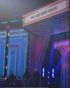 marc andre 3 Marc-André Grondin était superbement entouré sur le tapis rouge du Gala Québec Cinéma 2024