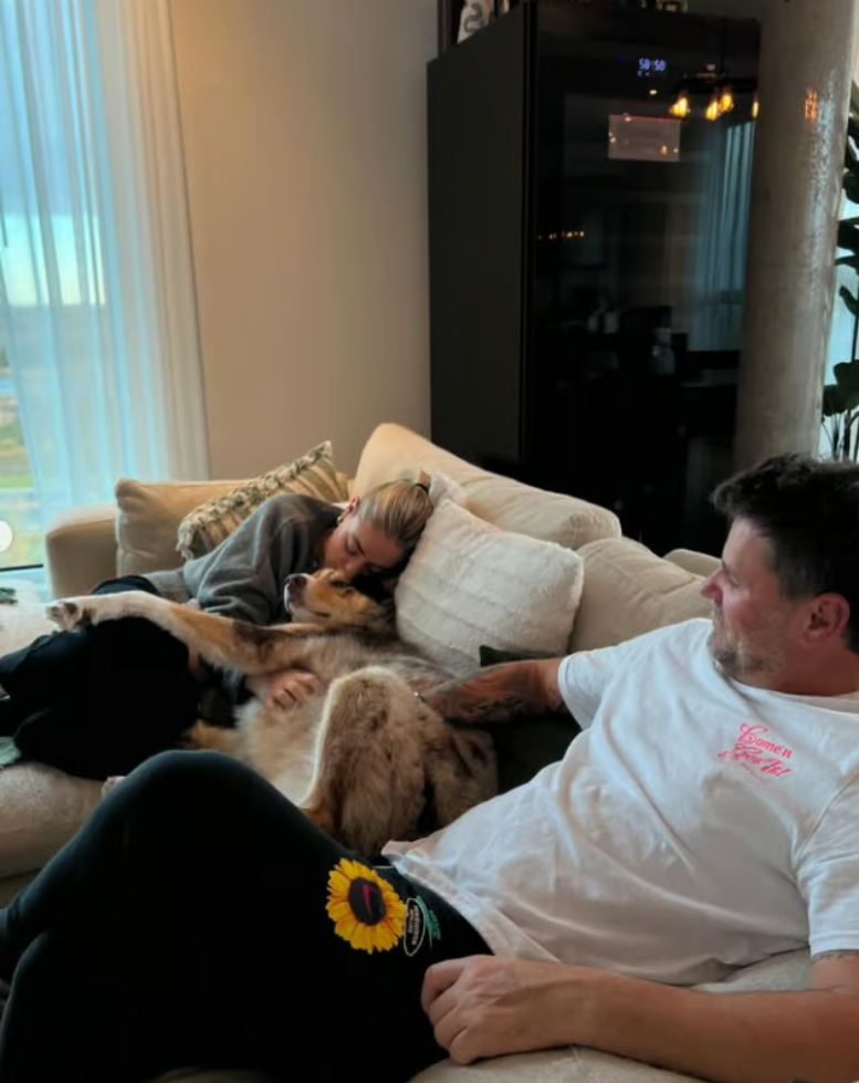 Stella Dupré dévoile une rare photo de sa mère Anne-Marie Angélil pour célébrer le Nouvel An 6 Stella Dupré dévoile une rare photo de sa mère Anne-Marie Angélil pour célébrer le Nouvel An Capture decran 2025 01 02 105353 Stella Dupré dévoile une rare photo de sa mère Anne-Marie Angélil pour célébrer le Nouvel An